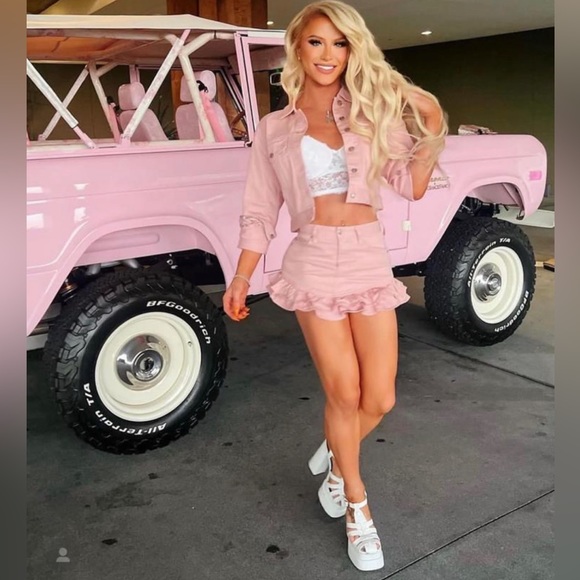 LOVESHACKFANCY X GAP pink skirt in size 26/2 - Picture 3 of 3